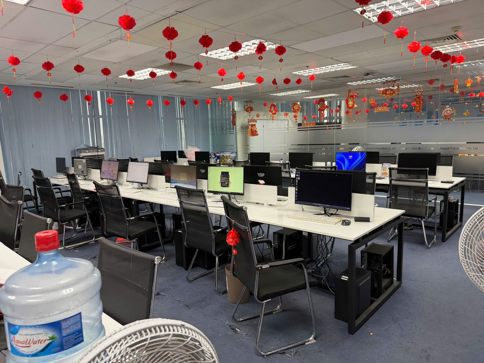 Thu mua nội thất văn phòng cũ giá cao tại Bình Dương