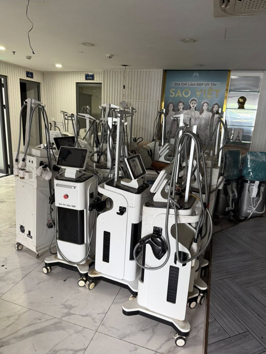 Thanh lý tiệm nail, spa Bình Dương