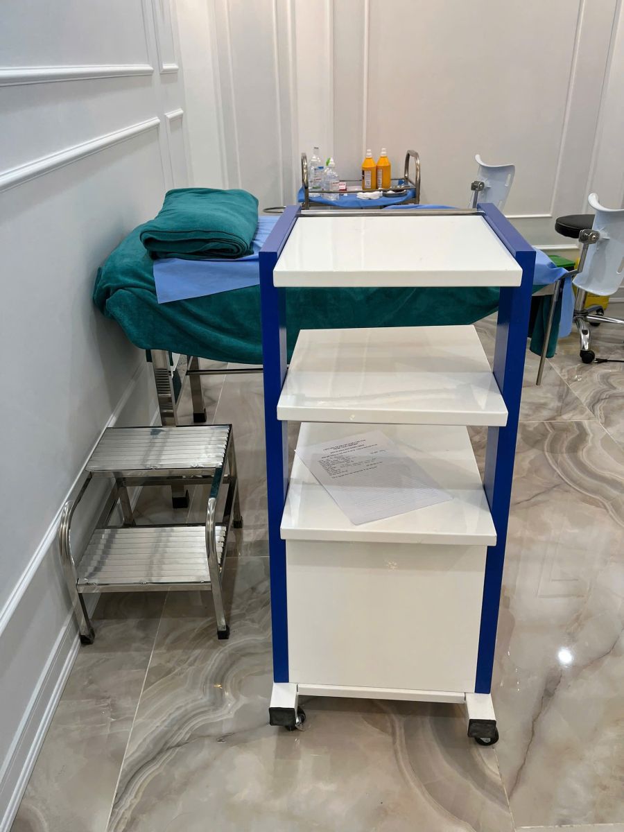 Thanh lý tiệm nail, spa Bình Dương