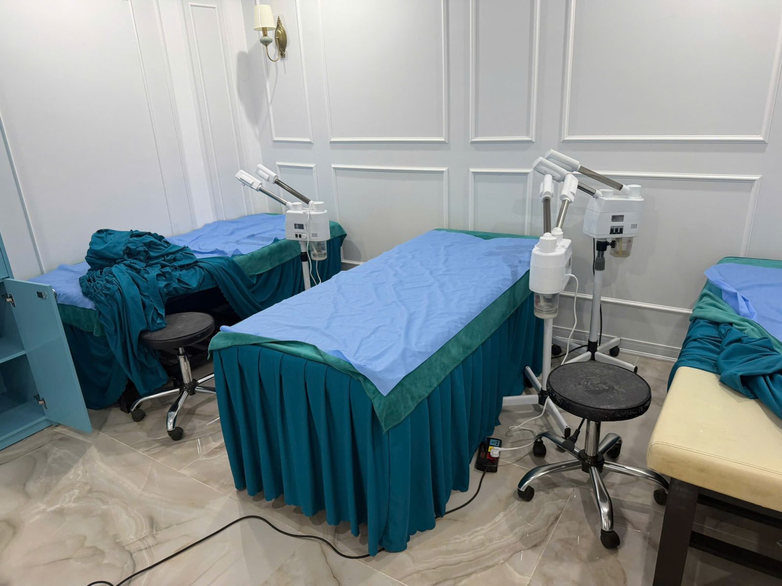 Thanh lý tiệm nail, spa Bình Dương