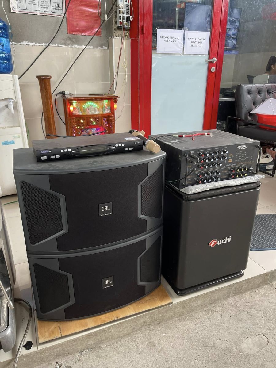 Thanh lý quán karaoke