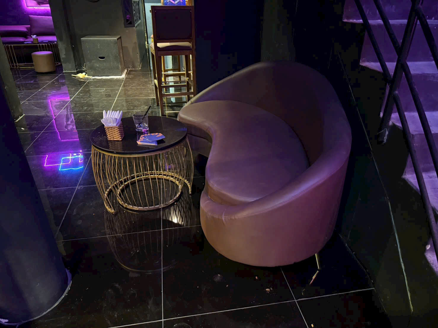 Thu mua thanh lý quán bar tại TPHCM
